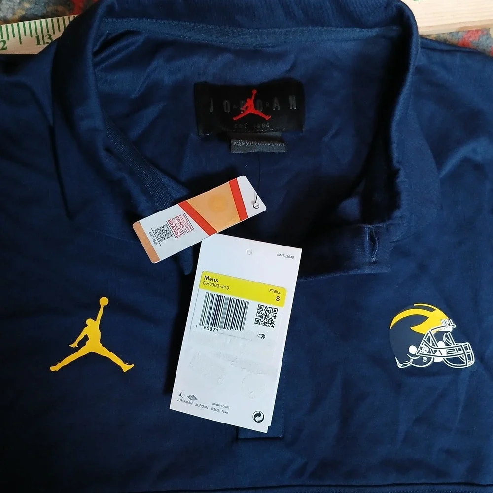 NWT Nike Jordan Michigan Wolverines Navy Blue Polo Shirt Men's Size Small NCAA‎